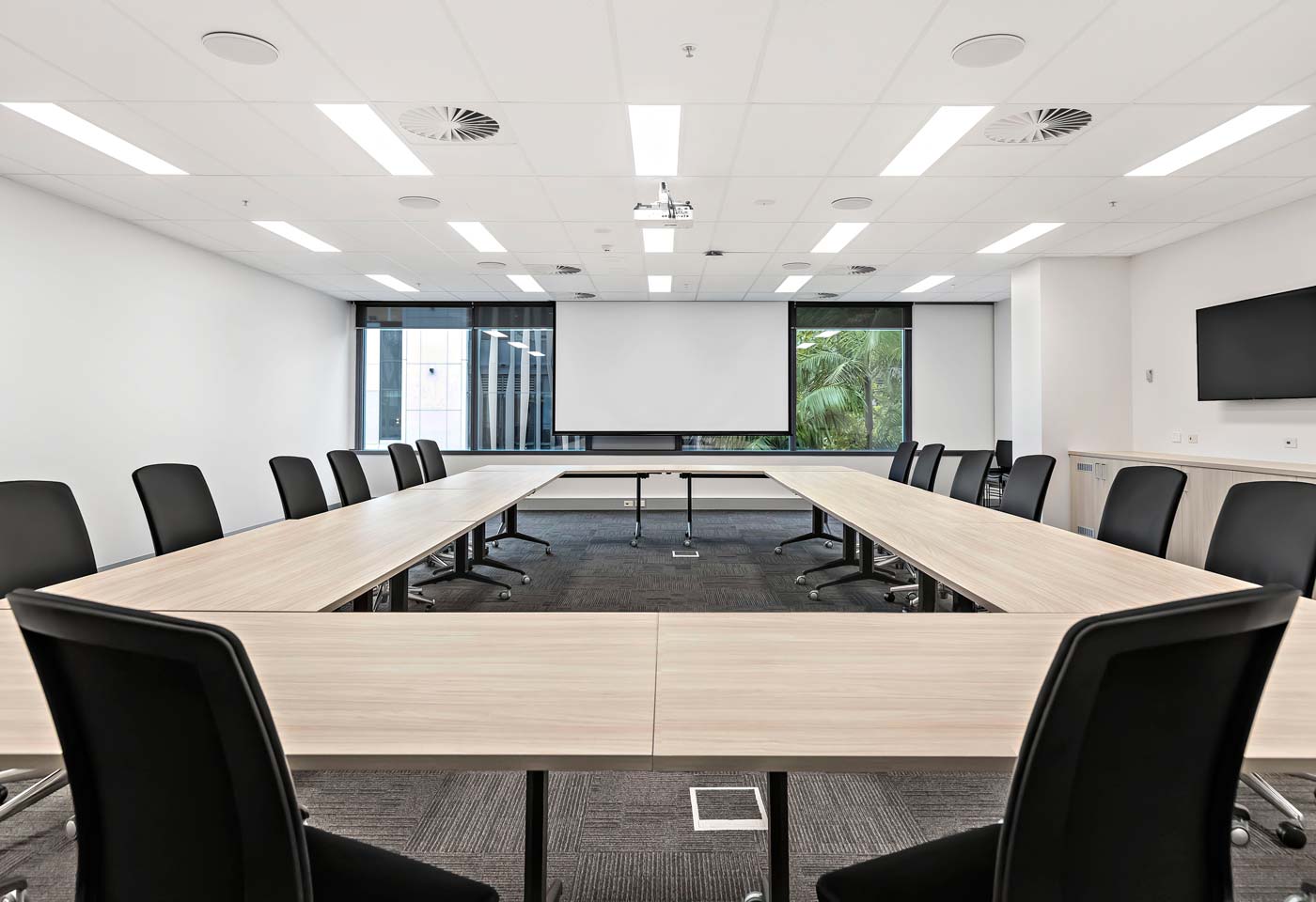 audio visual training room